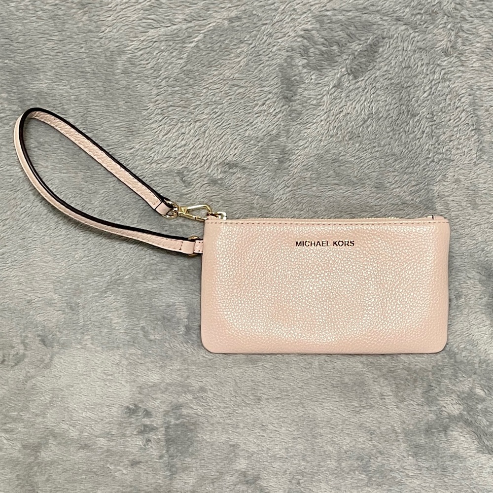 Michael Kors Wristlet